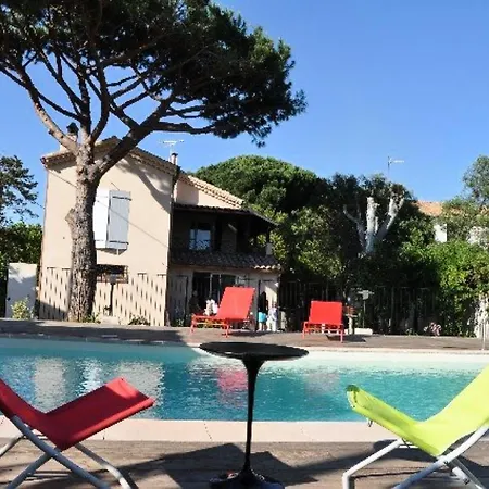 Courtaude - Exceptionnel T4 Avec Piscine Acces Mae-7874